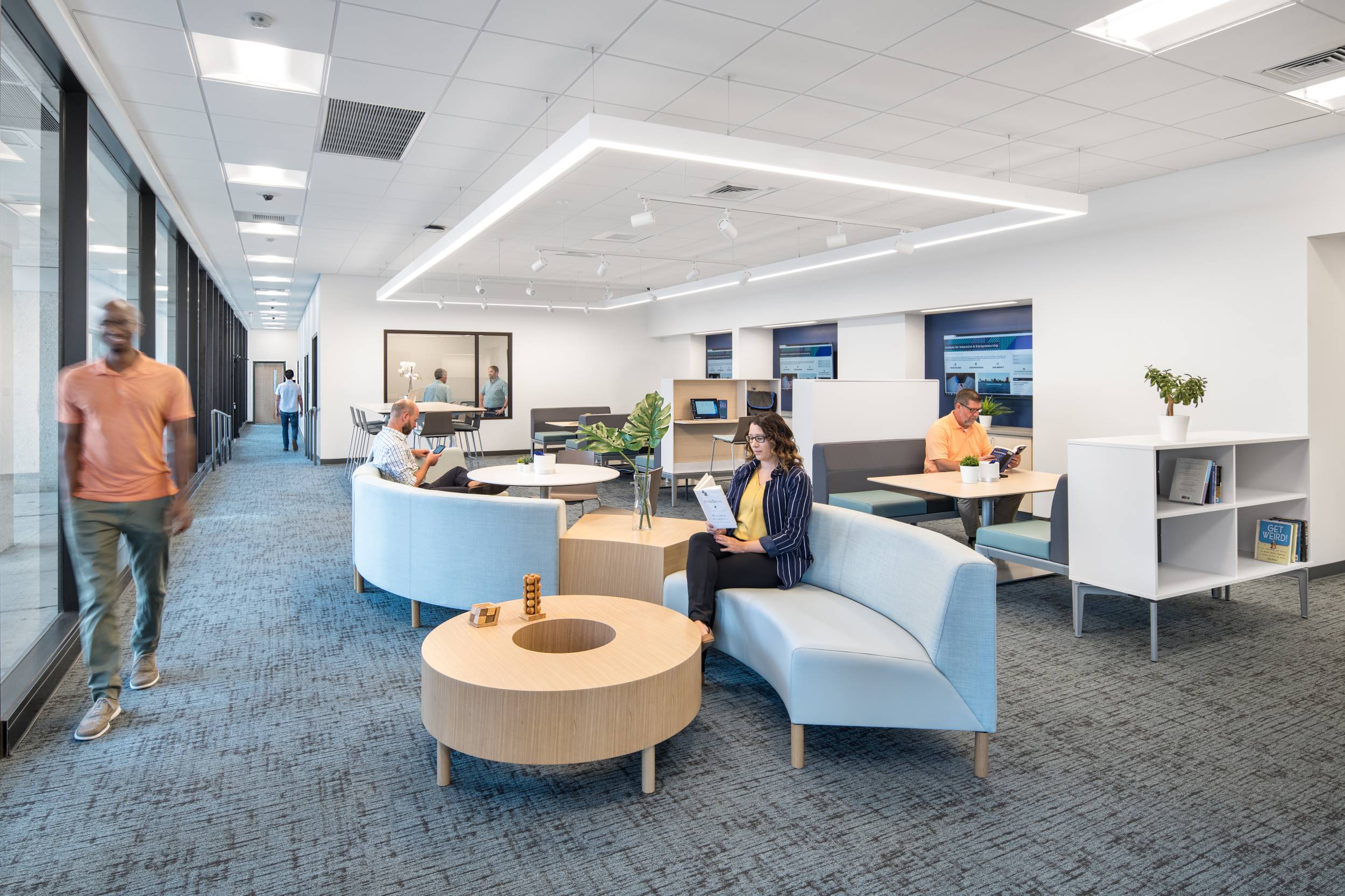 HERO Higher Education ODU II&E Professional Photo Lobby 3(1)